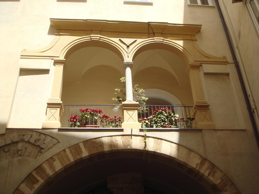Da Cristina Palazzo Atanasio Hotell Palermo Rom bilde